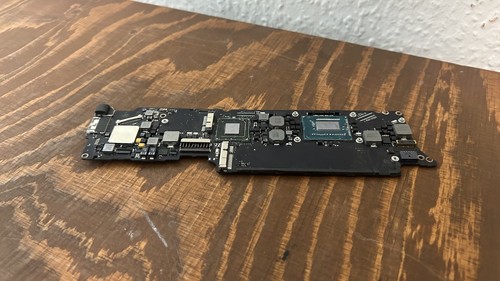 Macbook air 2011 i5 2gb - 2011,