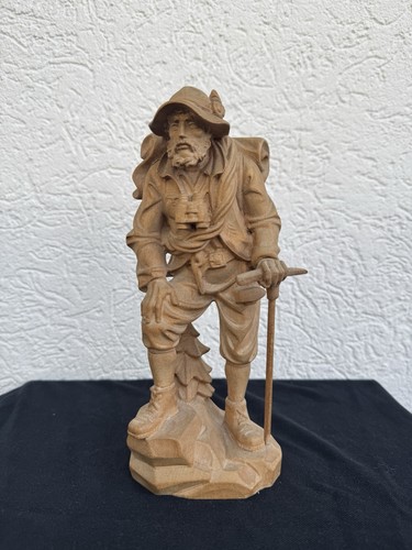 Holzschnitzerei schnitzfigur - holzschnitzerei,