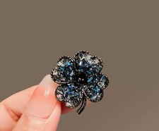 Elegante Brosche Vergoldet mit