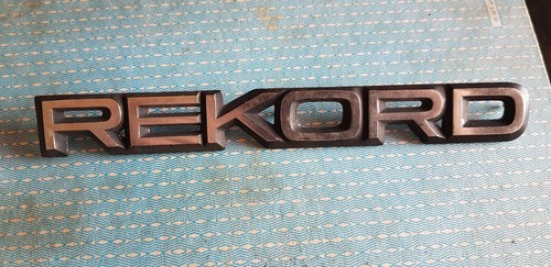 Opel rekord schriftzug - rekord, emblem