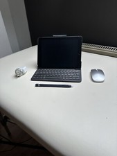 Apple iPad (10,2", Wi-Fi, 32GB) - Space Grau - Set / Kit