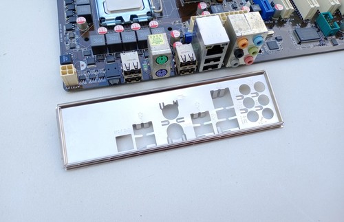 Asus p5q plus - plus, shield
