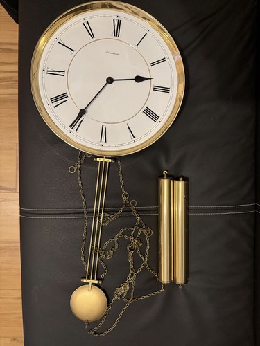 Wanduhr mit pendel - pendel, mechanisch