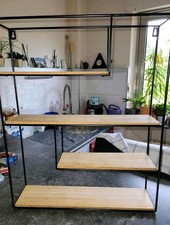 Modernes Tisch- Wandregal