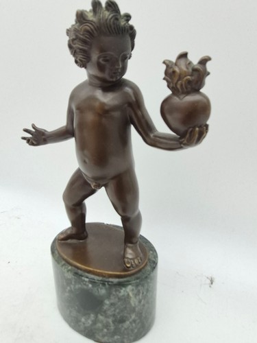 Bronze figur putto mit - figur,