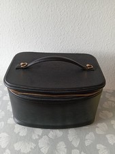 LV Louis VUITTON Beautycase