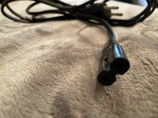 Netzkabel Stromkabel Kabel Strom Stecker auf C7 CEE 7/16 mit 2x Buchse Löcher ?