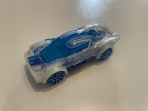 Hot wheels 2020 raycers - hot,