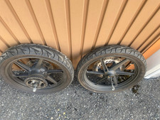 Honda CBR 125 R radsatz Vorderrad + Hinterrad mit Bremsscheibe Steckachse