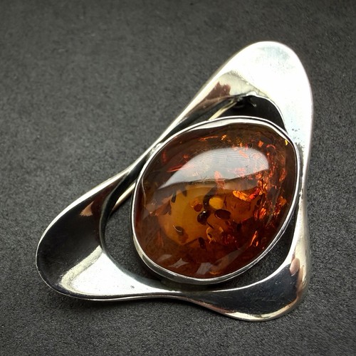 Vintage designer brosche - designer,