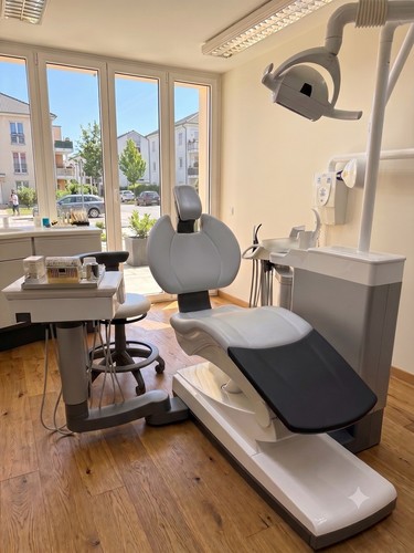 Sirona teneo - teneo,