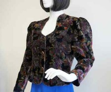 Schönes geblümtes Samt