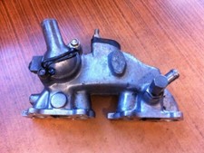 Ansaugbrücke Ansaugspinne Ansaugstutzen Wassergekühlt vom Vergaser Suzuki LJ80