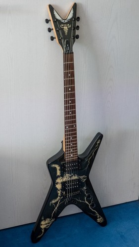 Gitarre - ),