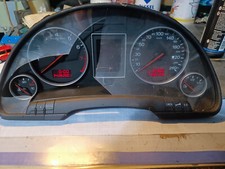 0852 Tacho Kombiinstrument Audi A4 8E TDi Bosch 8E0920900H 306128 km