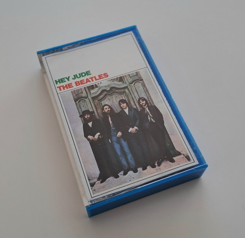 The beatles hey - hey, mc