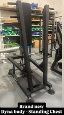 Dyna Body Standbrustpresse
