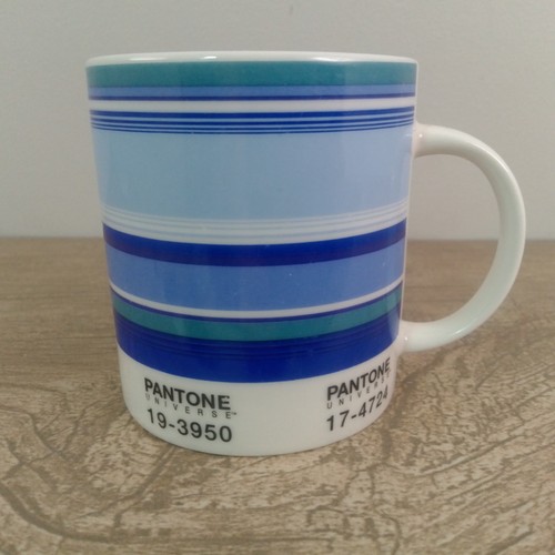 Pantone universe 3950 blau - universe, 19-3950