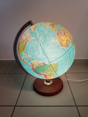 Leuchtglobus globus - globus, 2