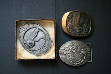 Konvolut Gürtelschnallen, Bolo-Anhänger... mit Adlermotiven