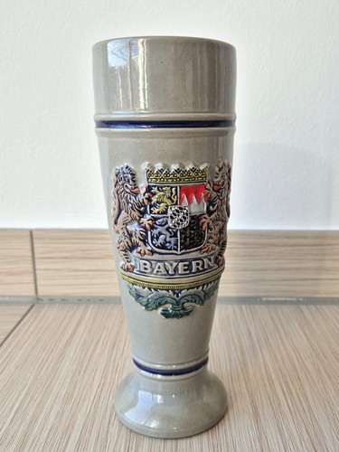 Bierkrug mit bayernwappen - bierkrug,