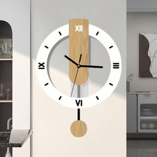 Wanduhr mit Pendel Holz