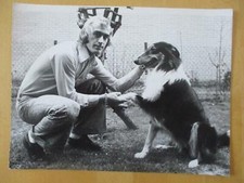 (13) Foto Fussball, Horst Blank vorm Spiel Ajax - Bayern (24 x 18 cm)