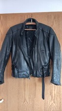 Motorradjacke Damenjacke Schwarz Leder grösse 42. Fällt klein aus. Firma IXS.