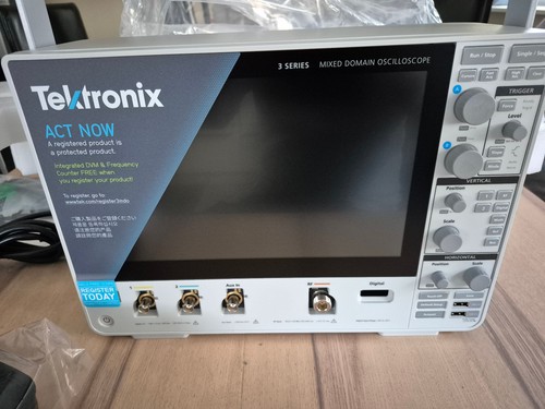 Tektronix mdo32 100 3 - tektronix, 3-