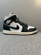 Nike Air Jordan 1 Mid