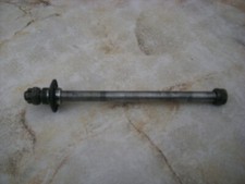 Vorderachse Yamaha DT Modelle 50-125ccm mit Bremstrommel