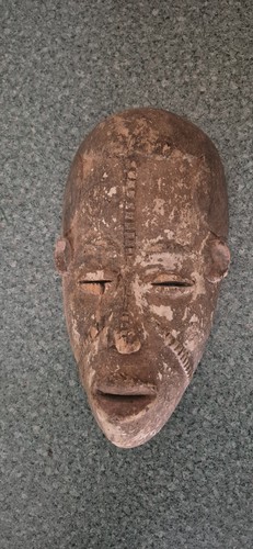 Alte maske der idoma - alte,