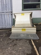 Lichtschacht/Kellerschacht mit Gitterrost