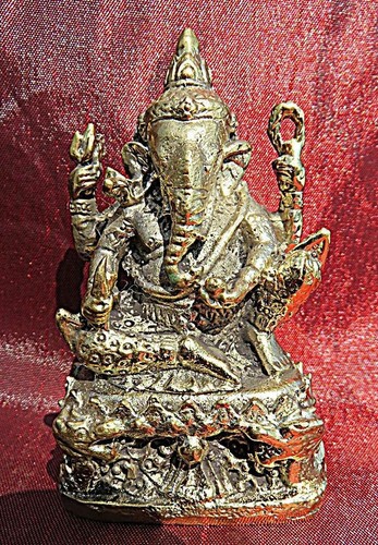 Sehr alter sitzender ganesha - sehr,