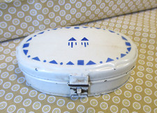 Puppenküche antike Brotdose