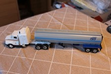 Ertl Kenworth T600A Tank