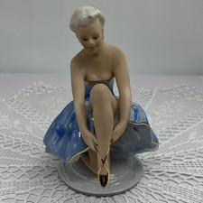 Elegante Porzellanfigur