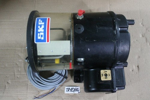 Skf kolbenpumpe mit - skf, behälter