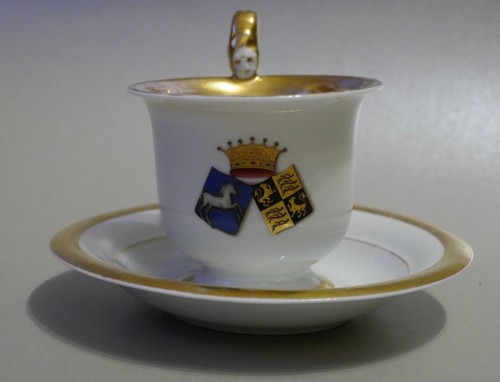 Wappentasse mit untersetzer - wappentasse,