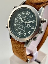 Seiko SQ100 7T32-7D90 Quarzuhr