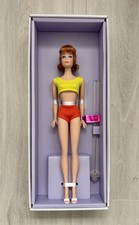 Mattel Barbie Signature HJX25