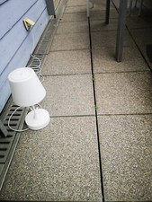 Gut erhaltene Terrassenplatten, Beton mit Feinsteinbelag, 40x40, 4 cm dick