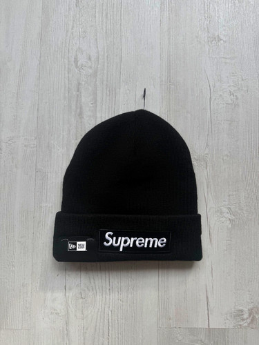 Supreme new era - supreme, box