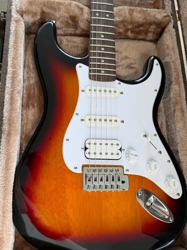 Squier bullet stratocaster mit - squier,