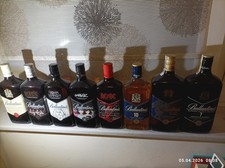 8 Flaschen Ballantine's
