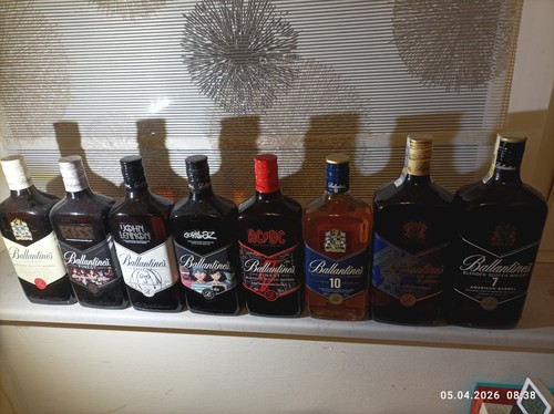 Flaschen ballantine s - 8, ballantine's