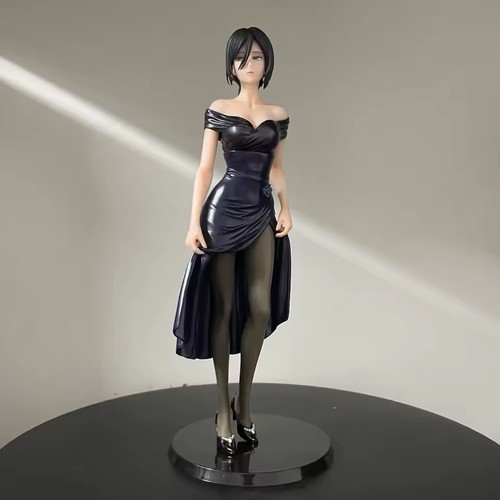 Attack titan figur mikasa - titan,
