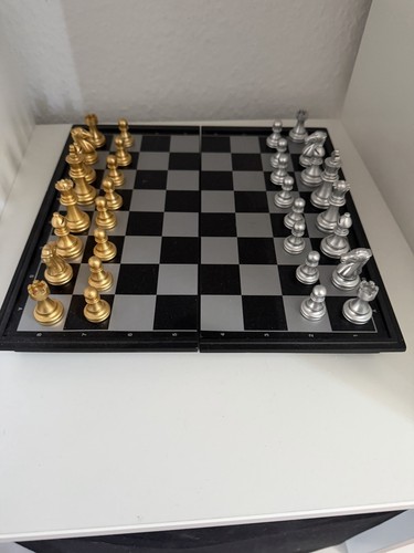 Magnetisches schachbrettspiel - magnetisches,