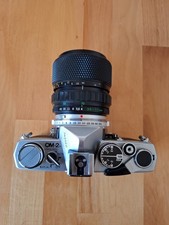 Olympus OM2n mit zwei Olympus Objektiven und Zubehör
