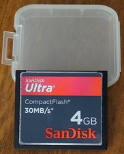 SanDisk CompactFlash ultra 30MB/s 4GB mit Schutzhülle Speicherkarte